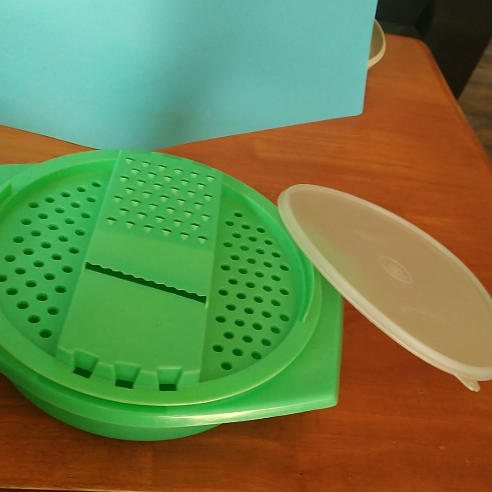 Vintage Tupperware Cheese Grater